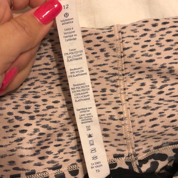 Lululemon athletic top - Picture 2 of 4